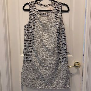 Sleeveless shift dress